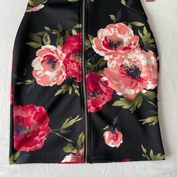 Haute Monde Pink Floral Bodycon Mini Dress - Picture 3 of 9